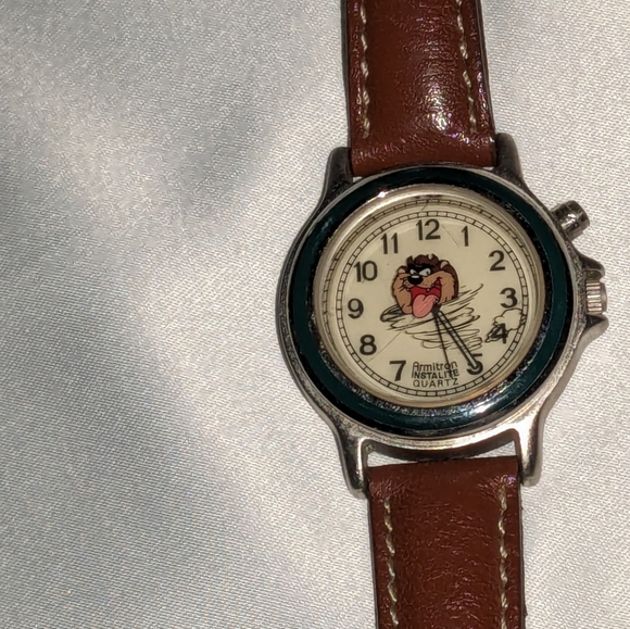 Vintage Armitron 1995 Warner Bros. Taz watch - Picture 5 of 11
